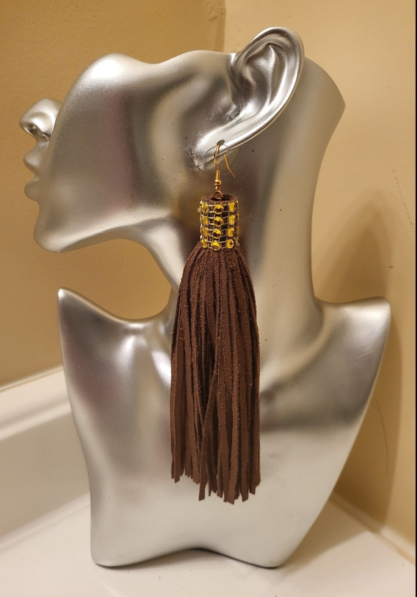 BROWN SUEDE FRINGE EARRINGS