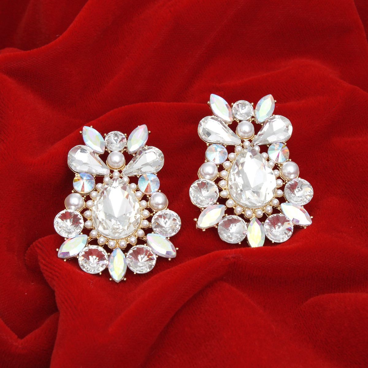 Studs Exquisite Gold Crystal Pearl Earrings